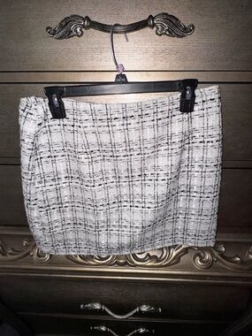 Classic Black & White Tweed Mini Skirt
